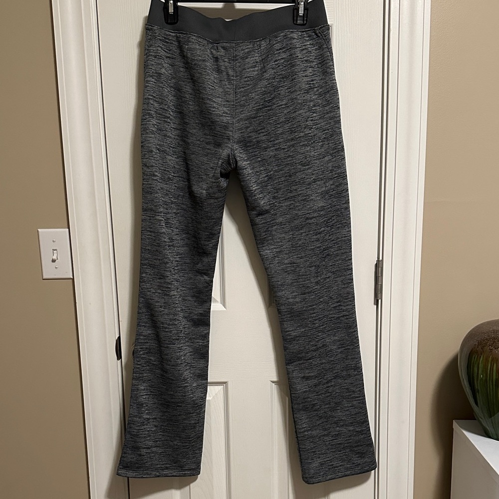 NWT. Women’s small Under Armour Gray Track Pants. Cold gear. - Picture 5 of 5